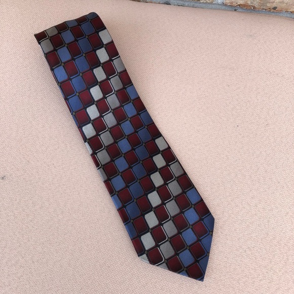 Kilburne & Finch Fine Clothiers Geometry Design Burgundy, Blue, Black Silk Tie - Picture 4 of 9